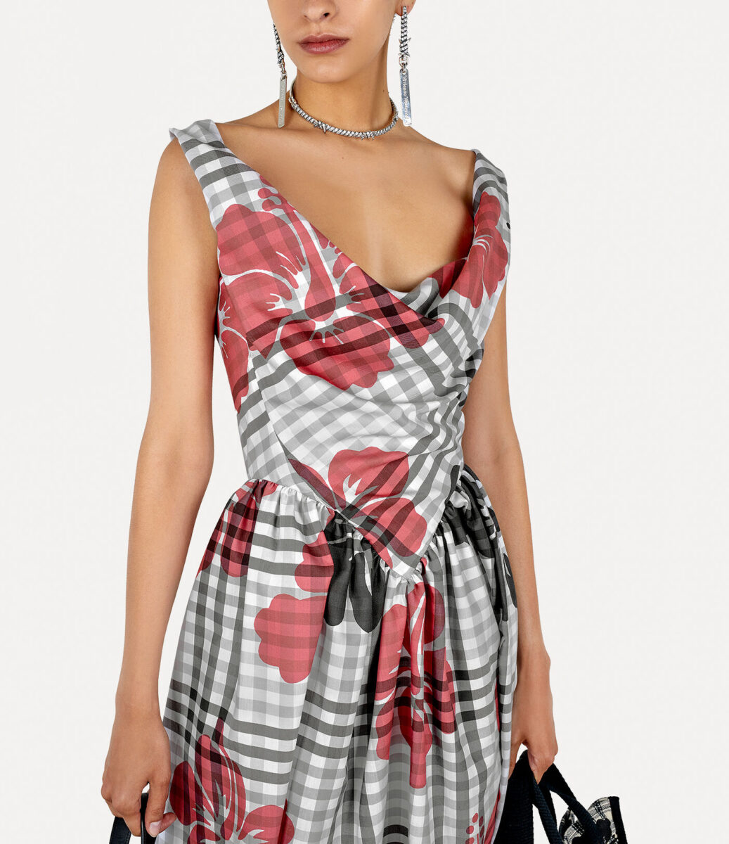 Galleria foto 'Vivienne Westwood: 6 capi imperdibili per un total look punk!' - foto 6