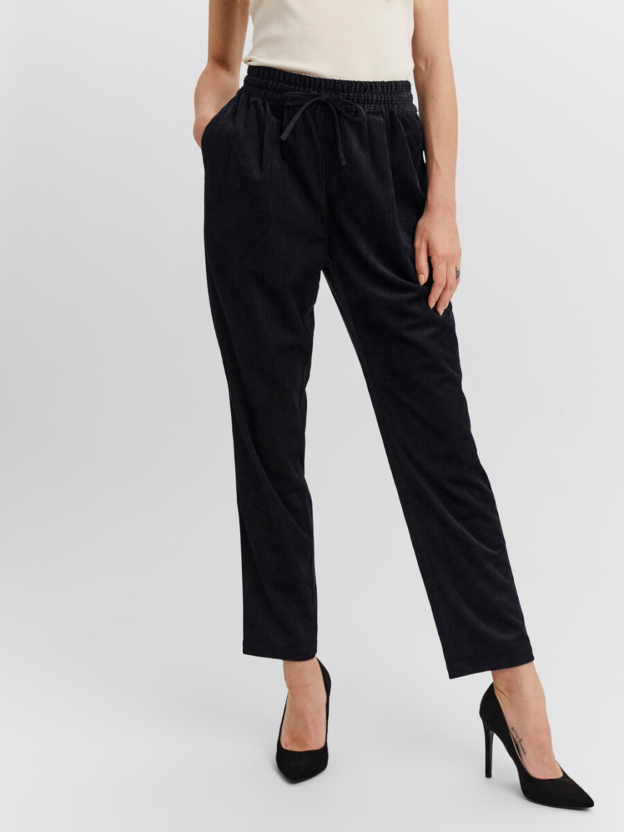 Galleria foto 'Vero Moda: 4 outfit chic del brand a meno di 50 euro' - foto 5