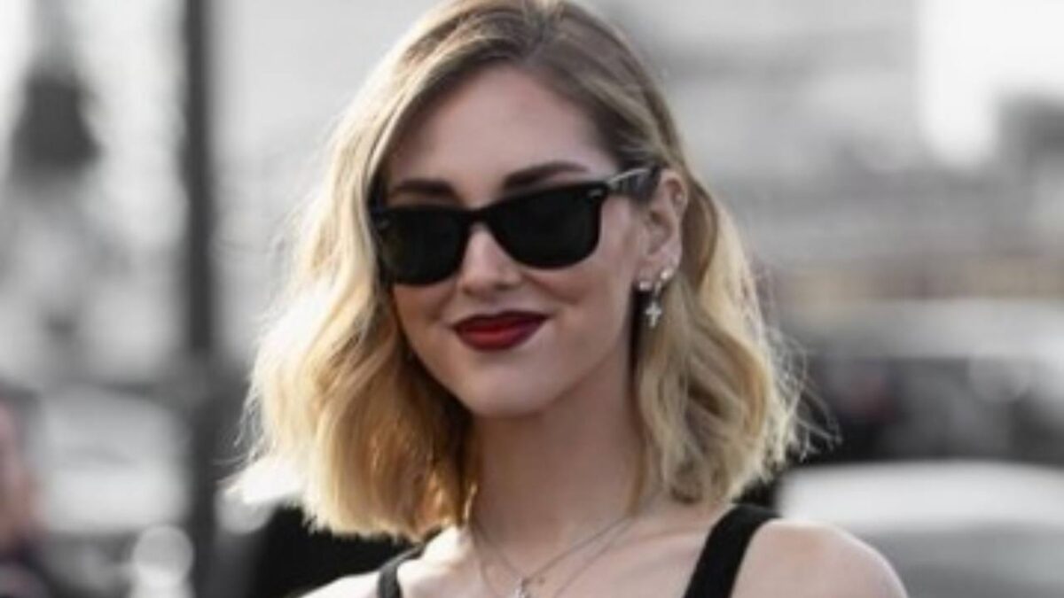 Chiara Ferragni, celebra il Free The Nipple alla sfilata Dior: il gioco di trasparenze è molto Hot!