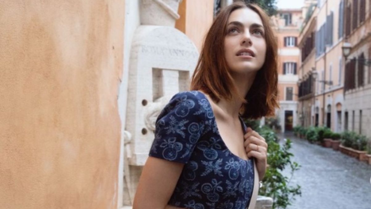 Miriam Leone, il look di Primavera “vedo non vedo” è Super sexy!