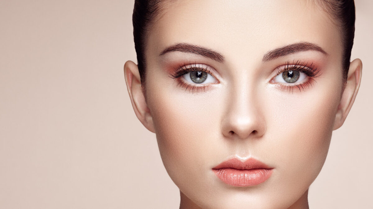 Come ingrandire gli Occhi con il Make up: 7 Tips imperdibili per uno sguardo che cattura!