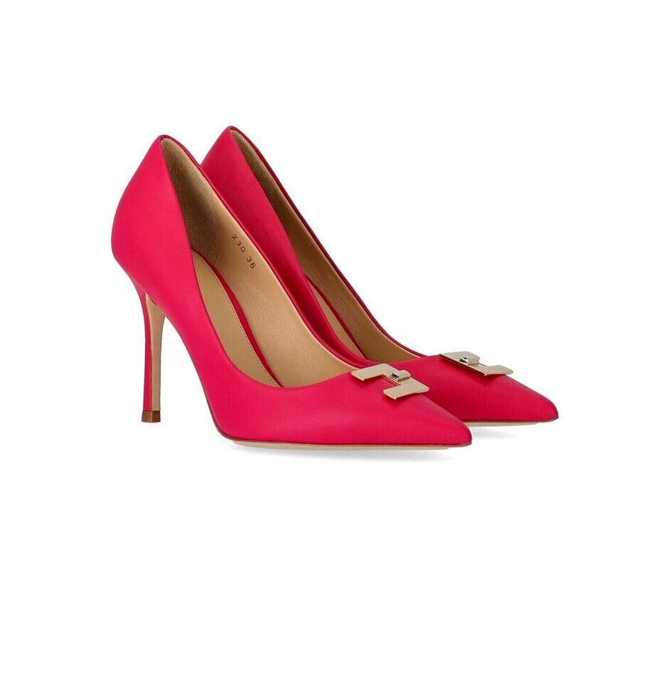 Galleria foto '7 Décolleté super femminili da acquistare subito su Yoox' - foto 5