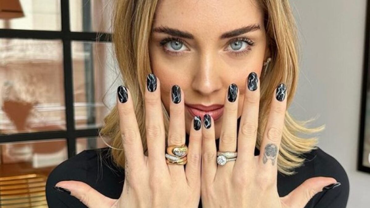 Come realizzare la Manicure Marble Nails di Chiara Ferragni in soli 4 step