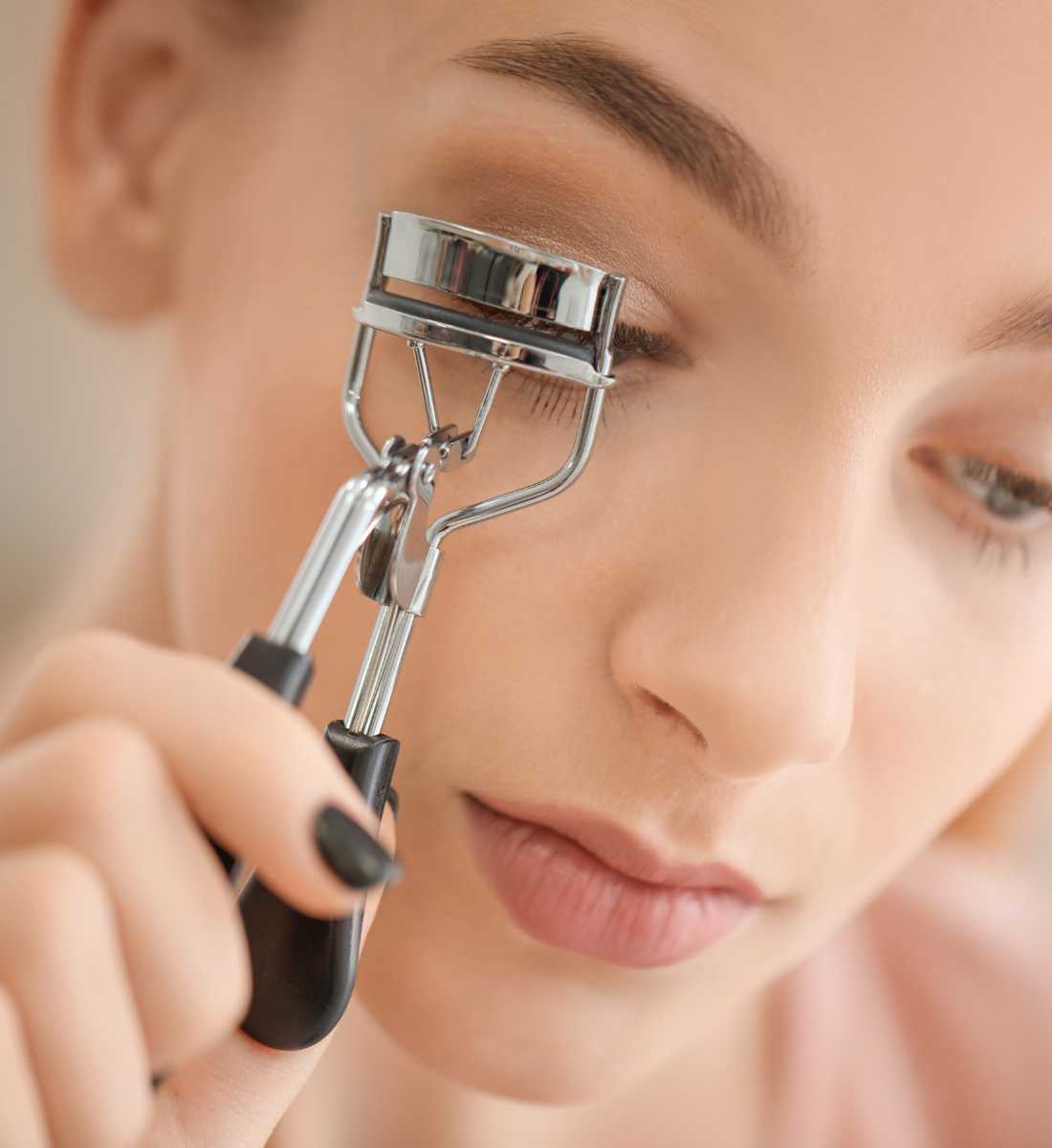 Galleria foto 'Come ingrandire gli Occhi con il Make up: 7 Tips imperdibili per uno sguardo che cattura!' - foto 2