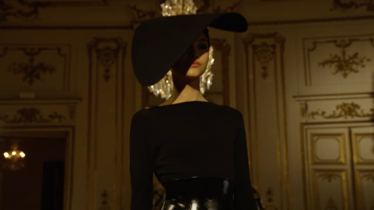 Paris Fashion Week, l’autunno-inverno firmato Schiapparelli: 9 Capi e Accessori davvero unici!