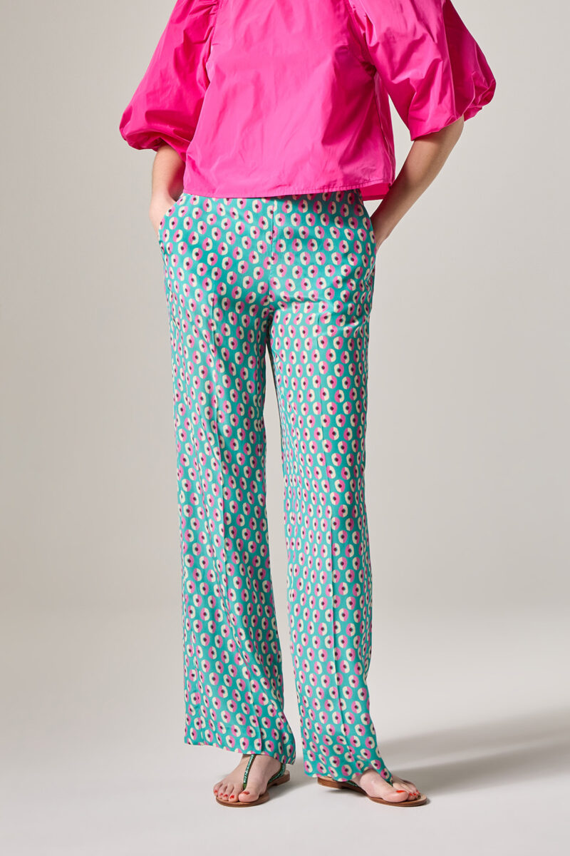 Galleria foto 'Pantaloni Fantasia, gli 8 più trendy da indossare in Primavera' - foto 8