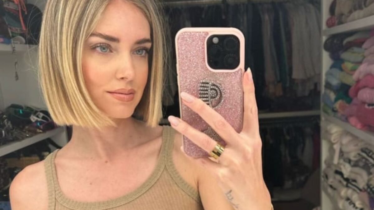 Chiara Ferragni, la canotta ‘vedo non vedo’ è super sexy!