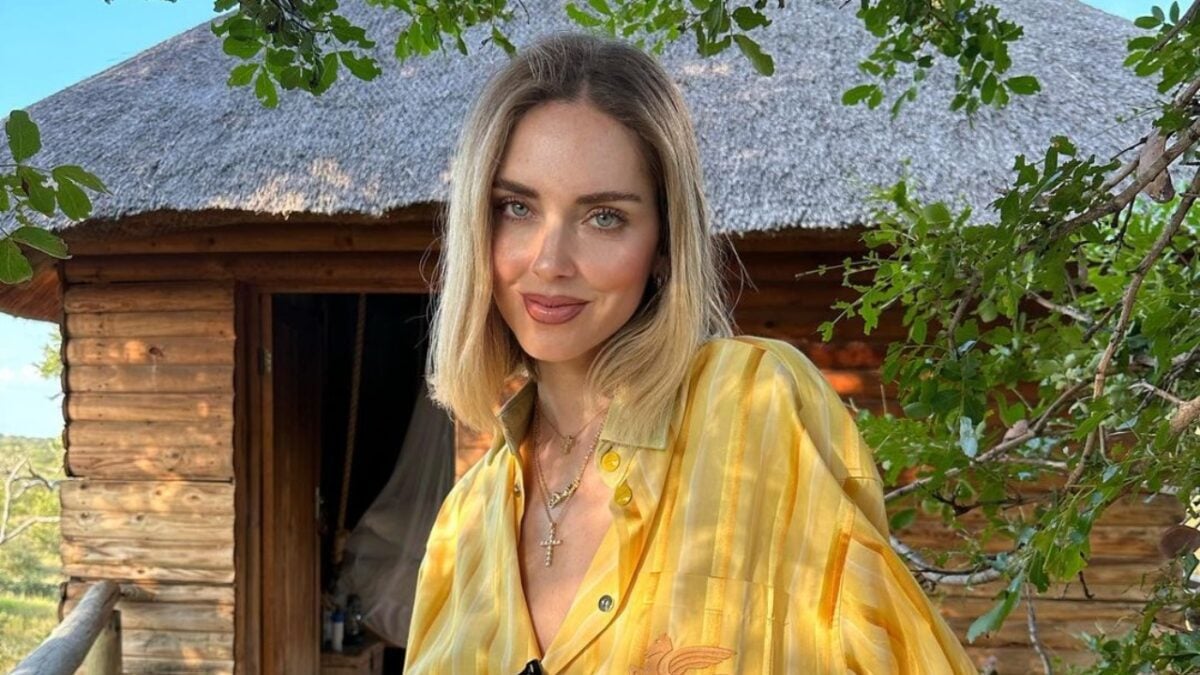 Chiara Ferragni, un Pigiama deluxe nella Savana. L’influencer non rinuncia al trend del momento!