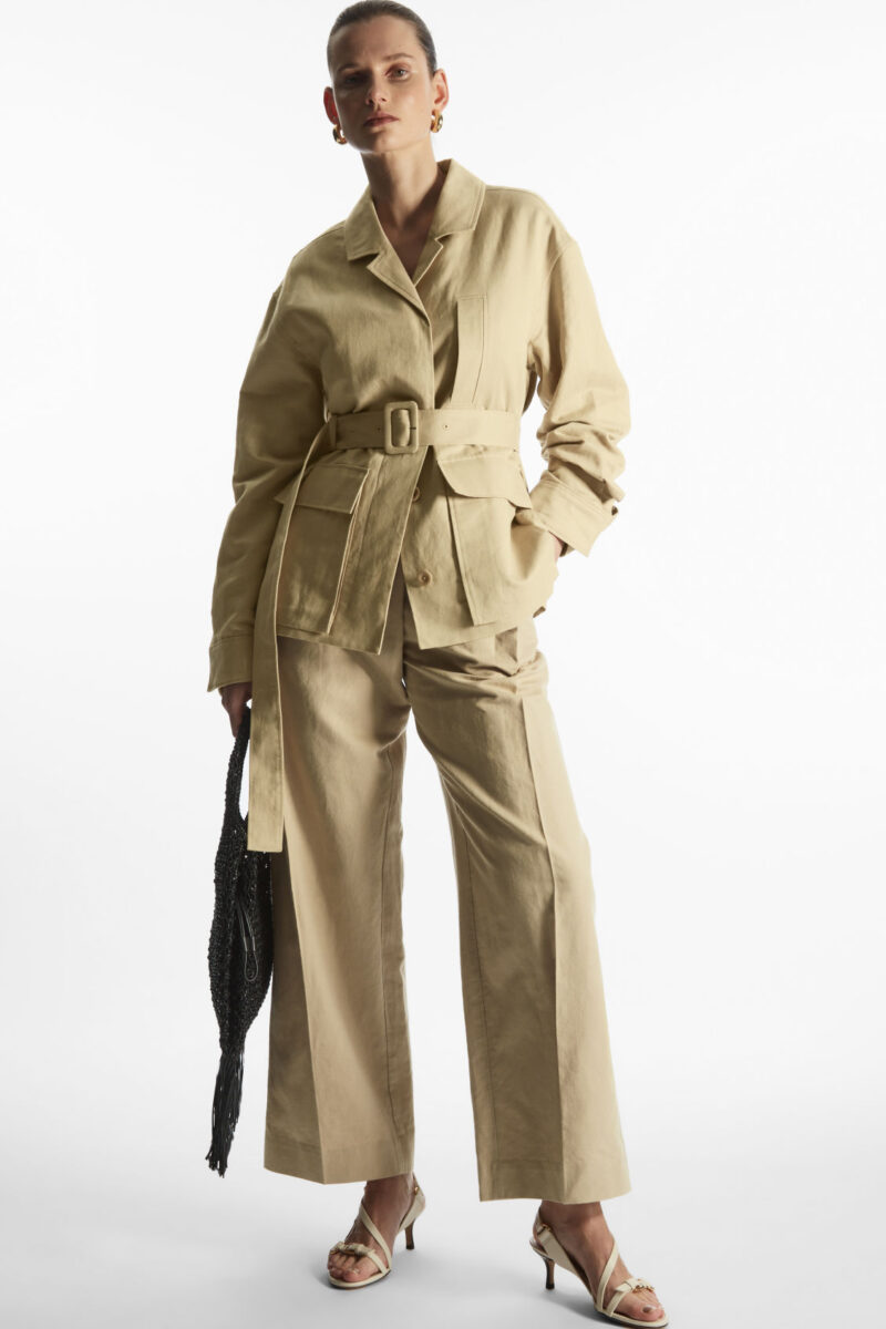 Galleria foto 'COS, gli 11 best look minimal chic da indossare in Primavera!' - foto 3