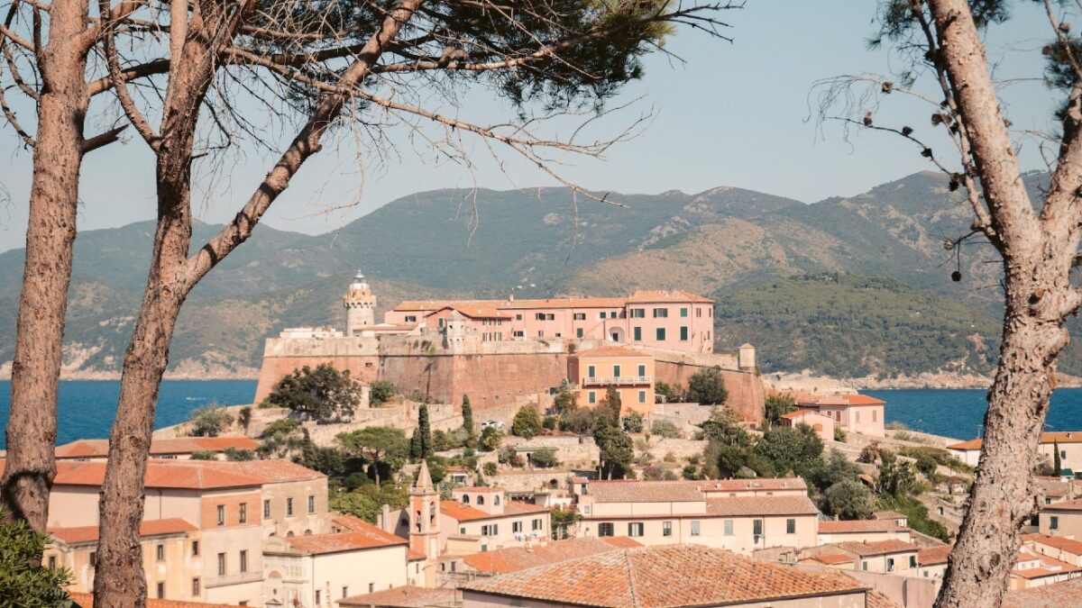 5 Borghi da scoprire sull’Isola d’Elba. Sono un vero Incanto!