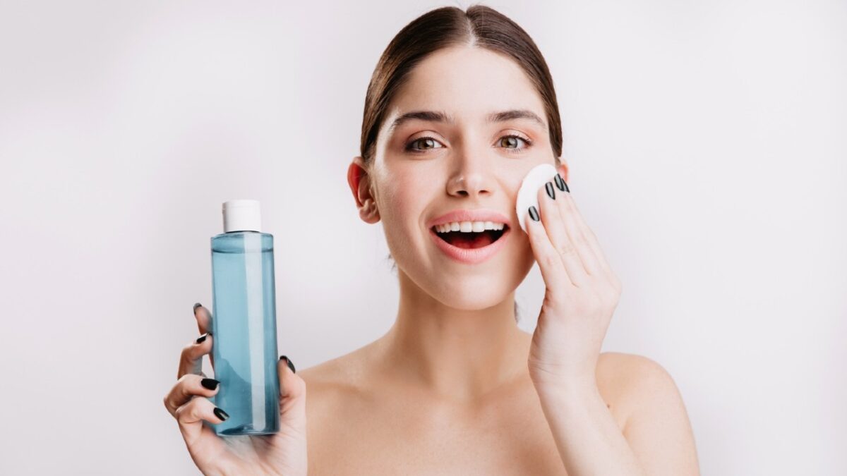 Acqua Micellare: ecco le 5 più buone utilizzate dai make up artist