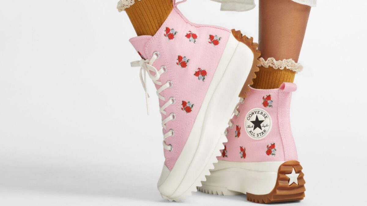 Sneakers Rosa: 5 strepitosi modelli di scarpe pink da indossare in Primavera