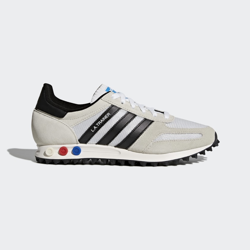 Galleria foto 'La Primavera firmata Adidas per lo Sport e il Tempo Libero: 7 Scarpe must have' - foto 3