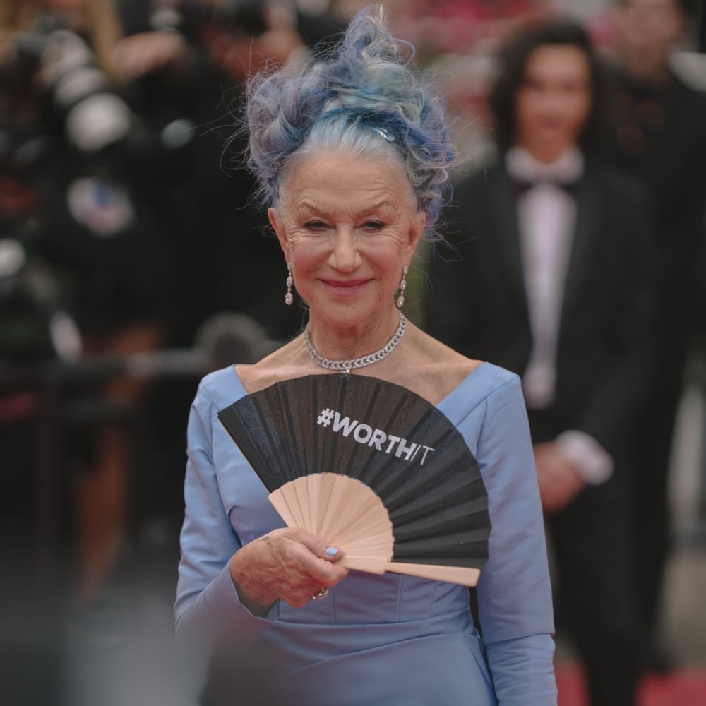 Galleria foto 'Helen Mirren musa di L’Oréal Paris a Cannes, con l’audace chioma Blu è strepitosa!' - foto 2