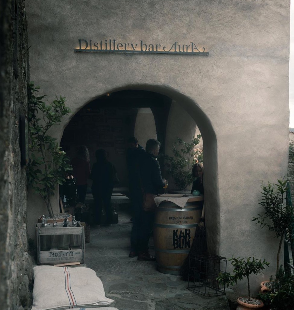 Galleria foto 'La Città più piccola del mondo è a due passi dall’Italia. Scopri dove…' - foto 2