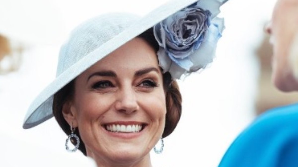 Kate Middleton, occhi puntati sull’abito dell’Incoronazione. Un particolare desta sospetti!