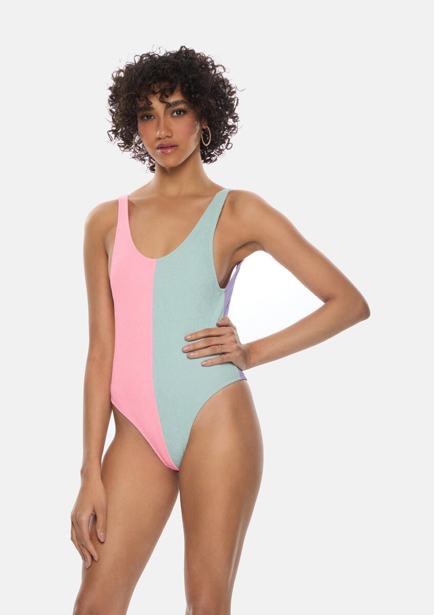 Galleria foto 'Me-fui, 6 costumi trendy firmati dalle sorelle Belen e Cecilia Rodriguez' - foto 3