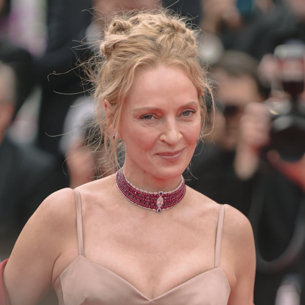 Galleria foto 'Gli accessori più Chic sul Red Carpet di Cannes 2023: dalla veletta ai guanti lunghi' - foto 1