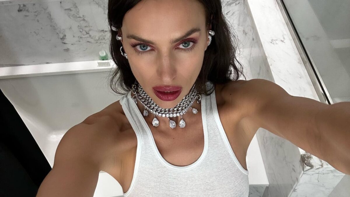 Irina Shayk rompe le regole: il look senza reggiseno è super sexy!