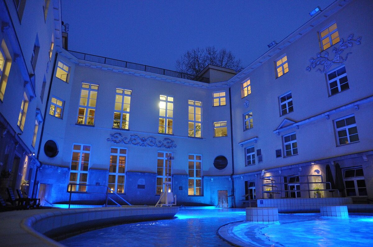 Galleria foto 'Terme di Budapest, le 6 migliori da visitare anche in Estate' - foto 4