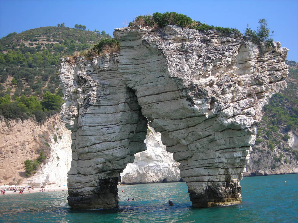Galleria foto 'Puglia, 5 incantevoli Borghi del Gargano da scoprire subito!' - foto 3