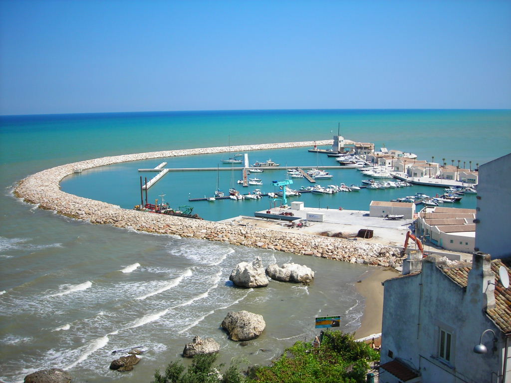 Galleria foto 'Puglia, 5 incantevoli Borghi del Gargano da scoprire subito!' - foto 1