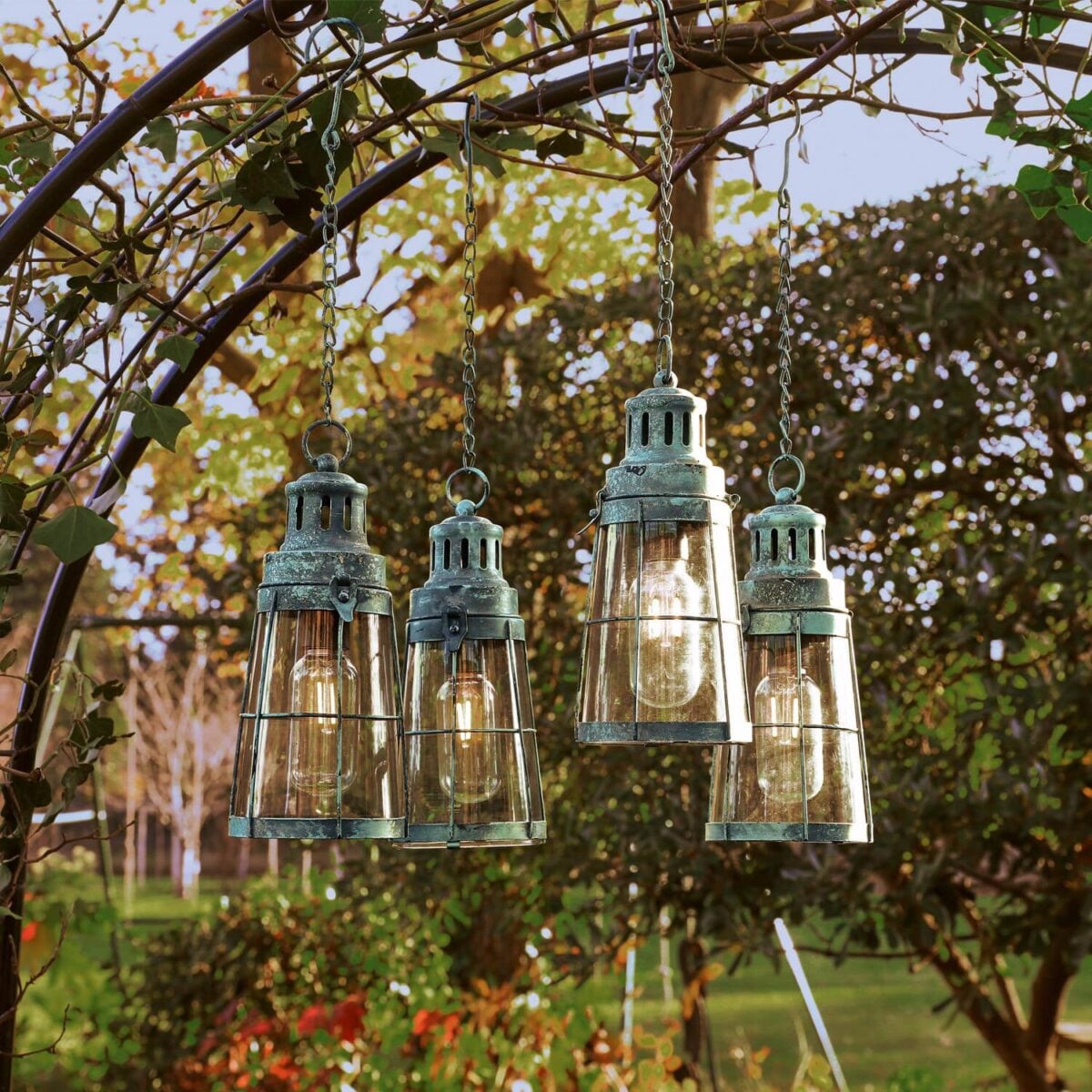 Galleria foto 'Illuminazioni per Esterni, 5 Lampade e luci per far risplendere il tuo Giardino' - foto 5