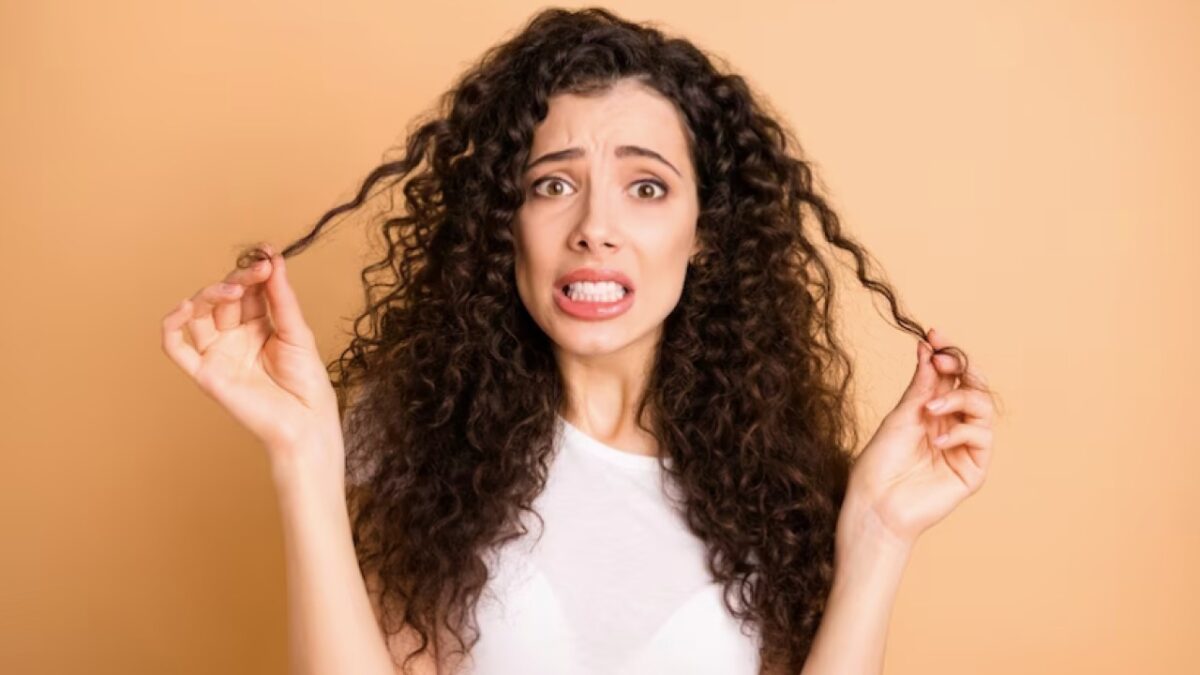 Come prevenire le Doppie Punte: 6 errori da evitare per Capelli più sani e più belli