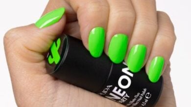 6 Strepitosi smalti effetto neon per unghie super cool