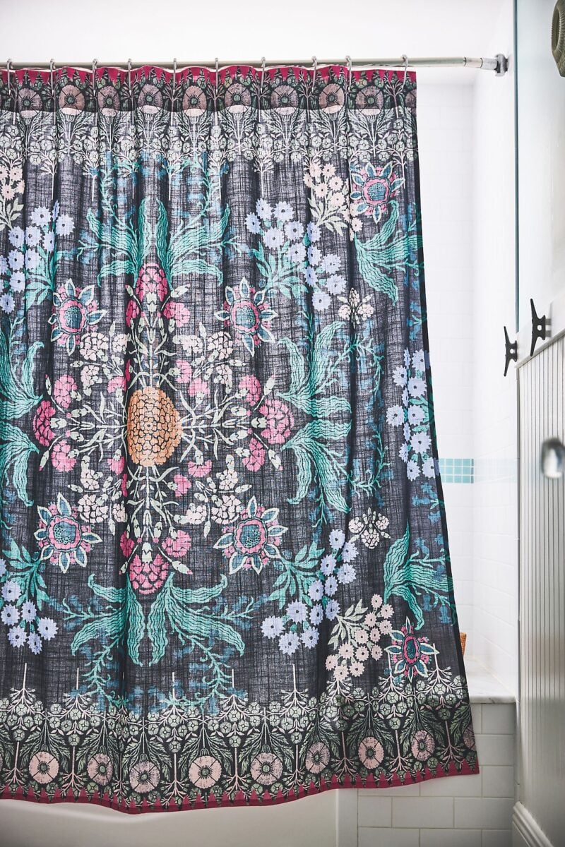 Galleria foto '5 Tende Doccia pratiche e bellissime per arredare il tuo Bagno' - foto 2