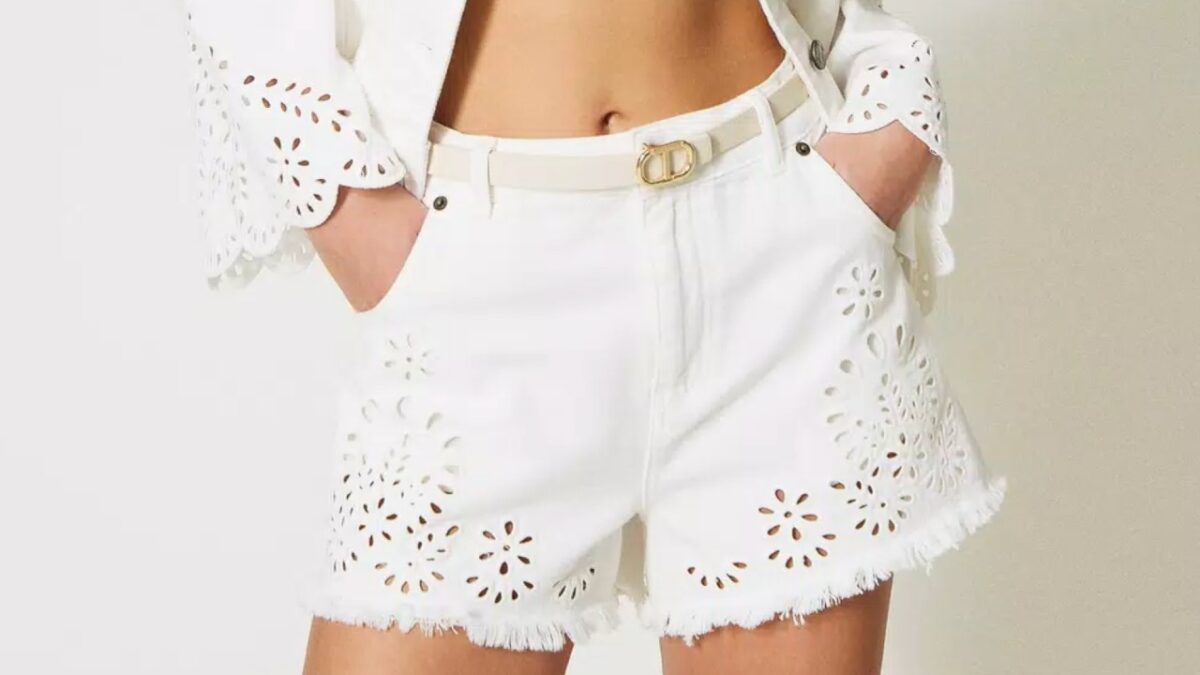 6 Shorts bianchi da indossare tutta l’estate. Non lasciarteli sfuggire!