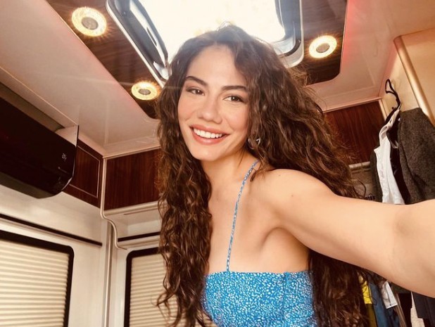 Galleria foto 'Demet Ozdemir ieri e oggi: come è cambiata l’attrice Turca' - foto 2