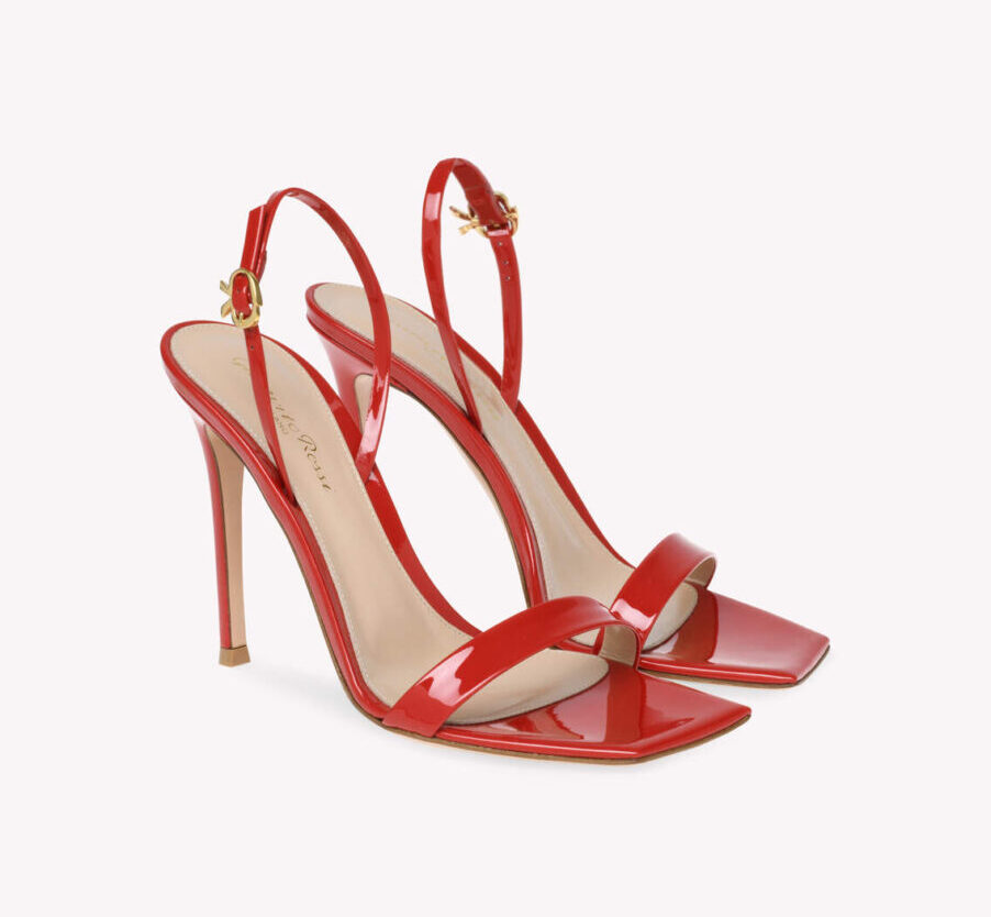 Galleria foto '5 sensuali Sandali Rossi con Tacco a spillo per un’estate carica di passione' - foto 8