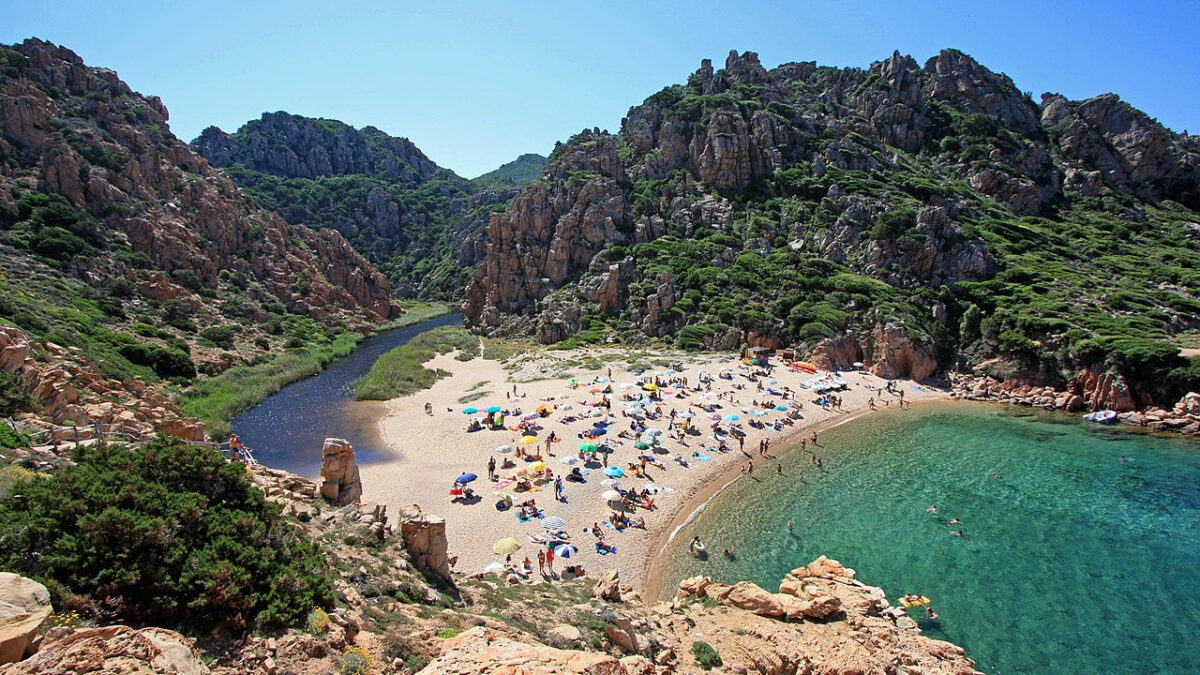 Sardegna, 5 spiagge da sogno della splendida Costa Paradiso