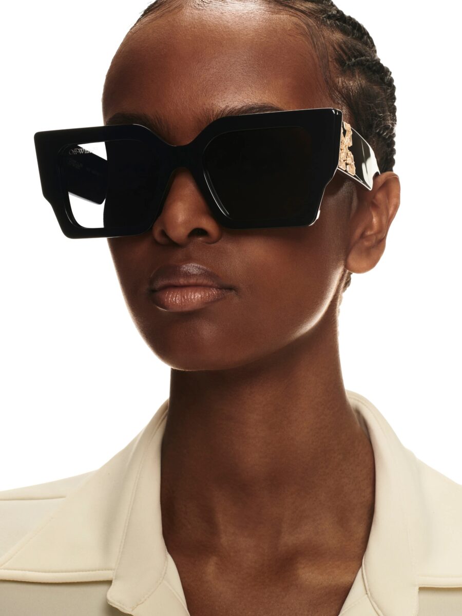 off white_11zon