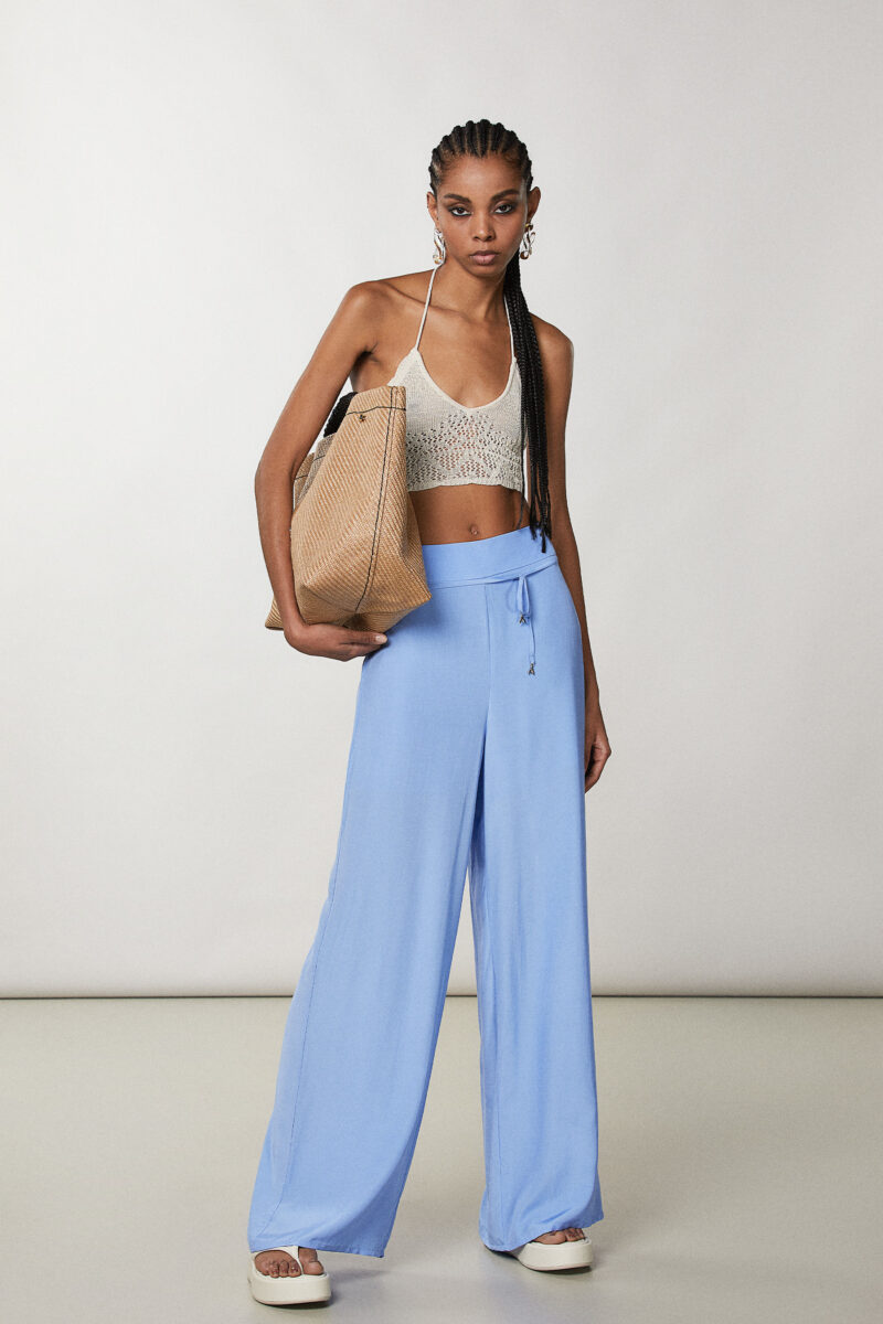 Galleria foto 'Come vestirsi per nascondere i Fianchi Larghi: 5 consigli imperdibili' - foto 5