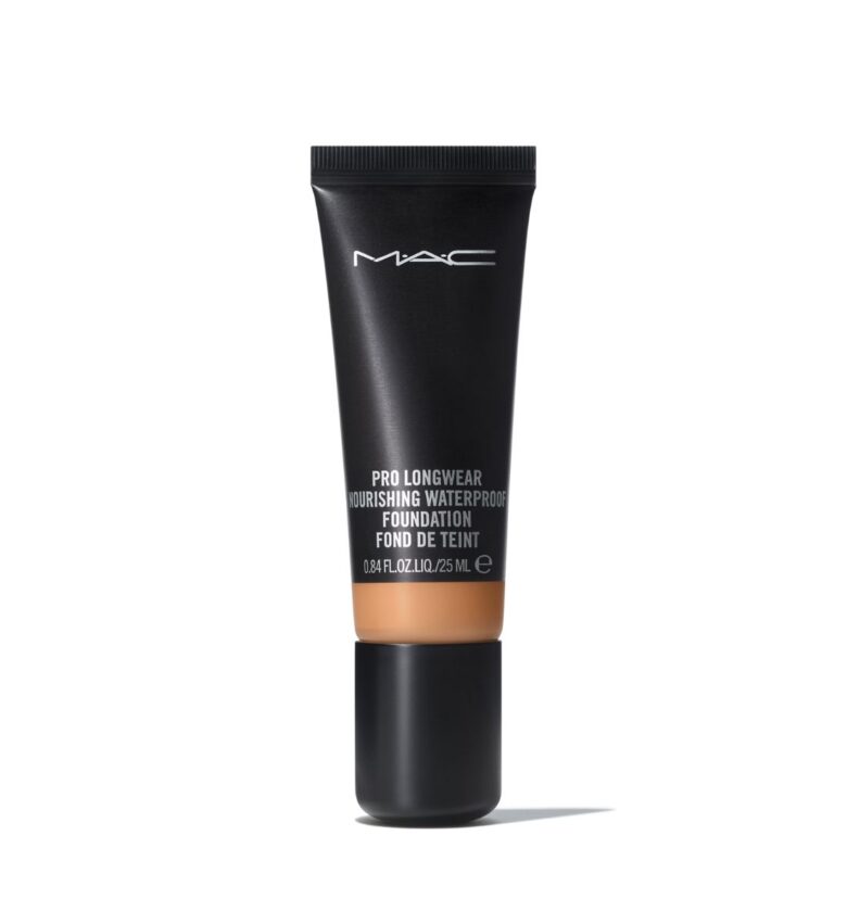 AC Pro Longwear Nourishing Waterproof Foundation