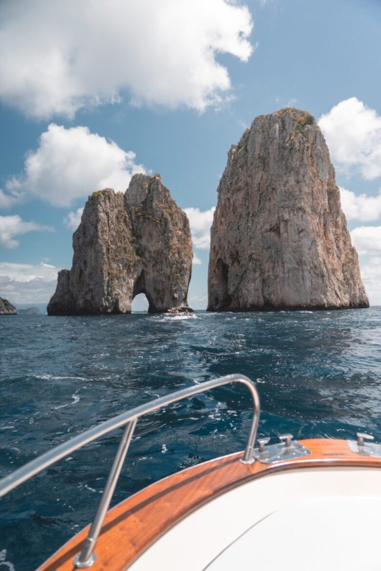 Capri, Faraglioni in Barca