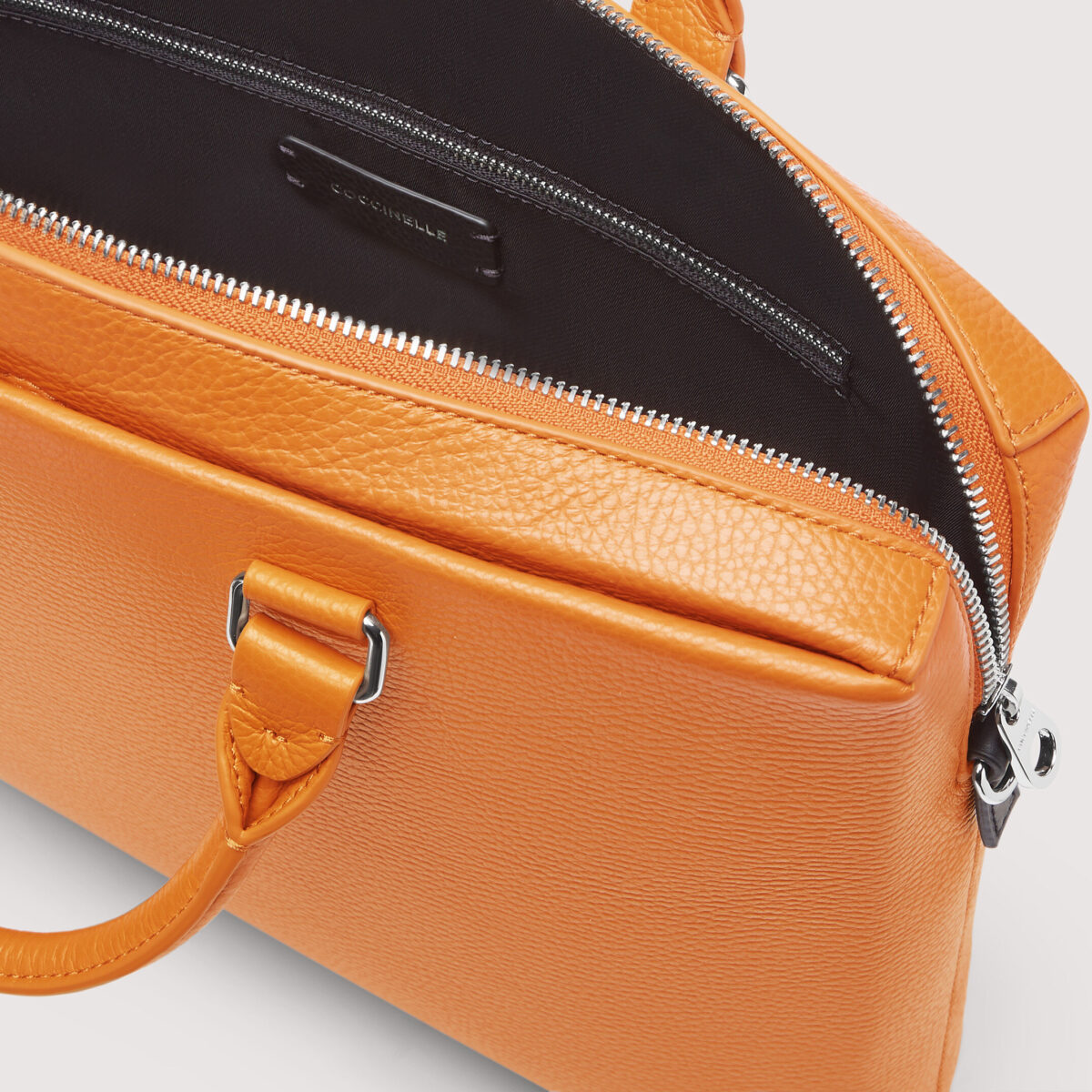 Galleria foto 'Borse per Pc, le più belle e comode da portare anche in Vacanza: la nostra Top 5!' - foto 5