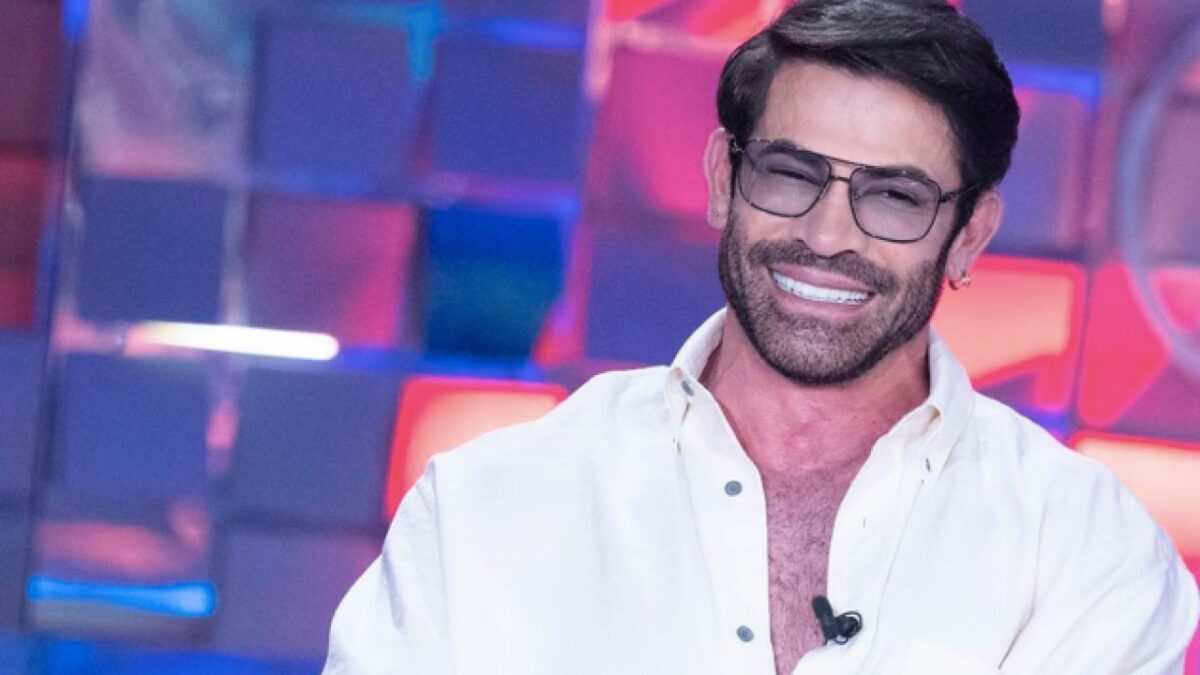 Gianni Sperti allarma i fan di Uomini e Donne, presenza in forse nella nuova edizione