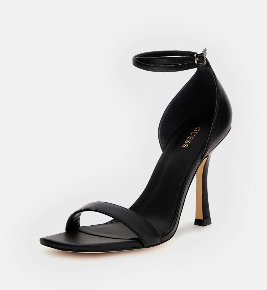 Galleria foto 'Questi 5 sandali squadrati sono i più cool dell’estate!' - foto 3