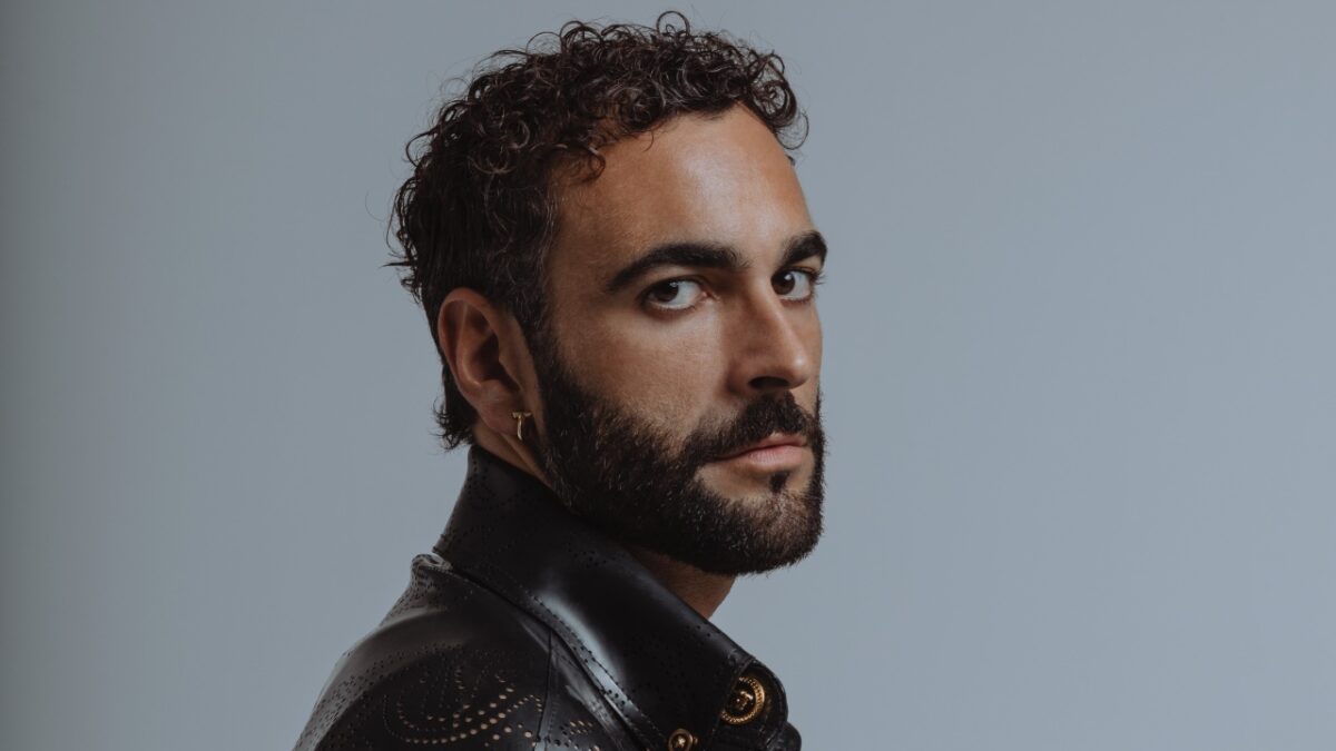 Marco Mengoni: i 6 look più Glam del “Re Matto” della musica italiana