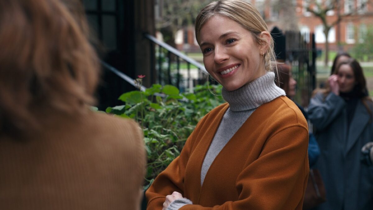 Sienna Miller è incinta, le Foto confermano la Gravidanza dell’attrice