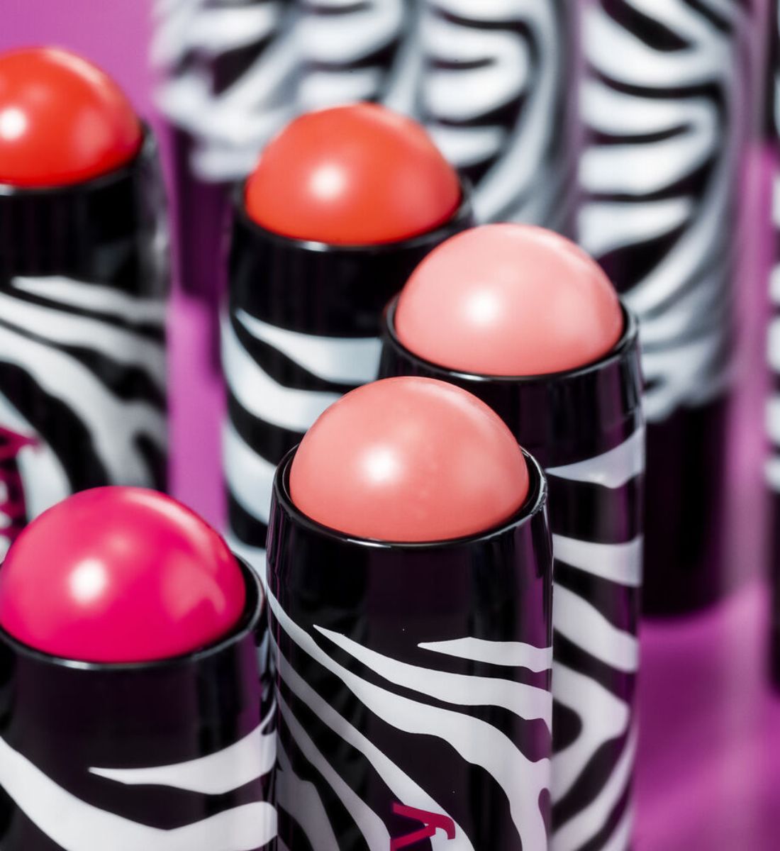 Galleria foto 'Barbie mania: 9 prodotti per ricreare il look glam del Film più amato del momento!' - foto 5