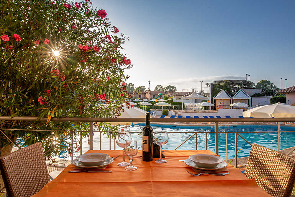 Galleria foto 'Calabria: 5 villaggi turistici sul mare per una vacanza last minute d’Agosto!' - foto 2