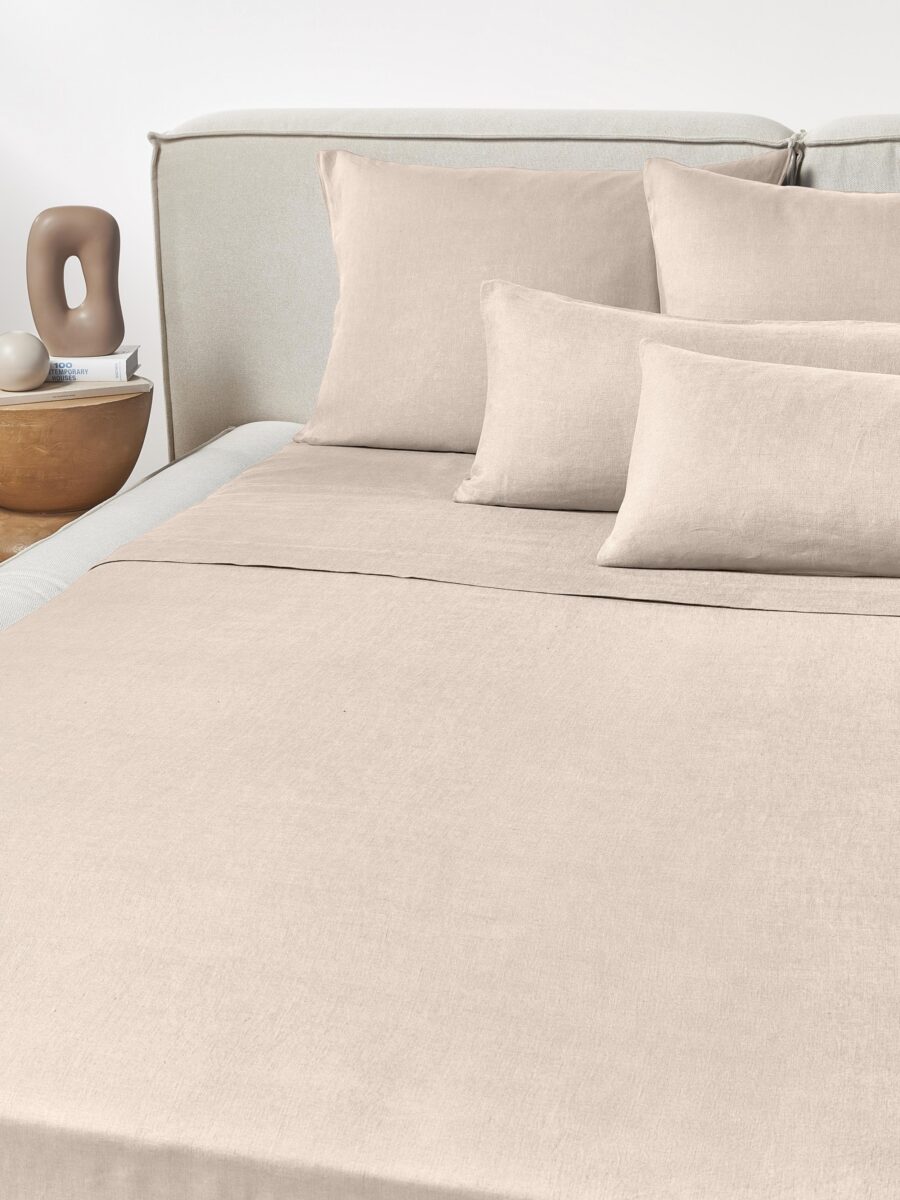 Galleria foto 'Lenzuola di lino: 5 completi per la camera da letto perfetti per la mezza stagione! Li adorerai…' - foto 6