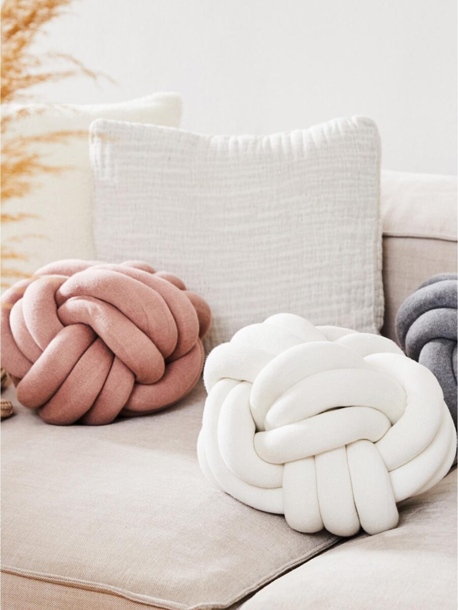 Galleria foto 'Una casa in stile Barbiecore: 5 Decorazioni e Complementi nel Colore del momento' - foto 5