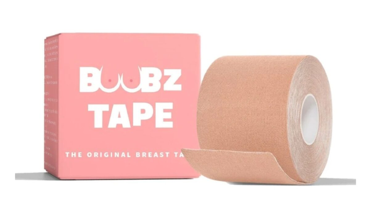 Fashion Tape, 5 adesivi per il Seno a prova di scollatura. Assolutamente da provare!