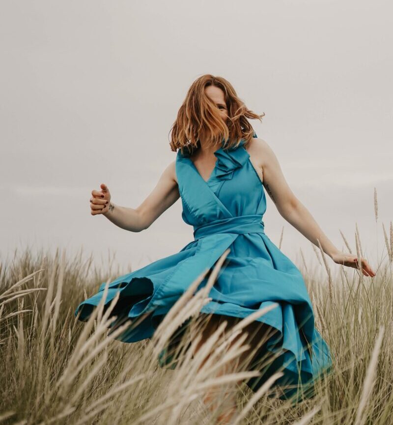 Galleria foto '5 colori perfetti da indossare per gli outfit di fine estate…' - foto 3