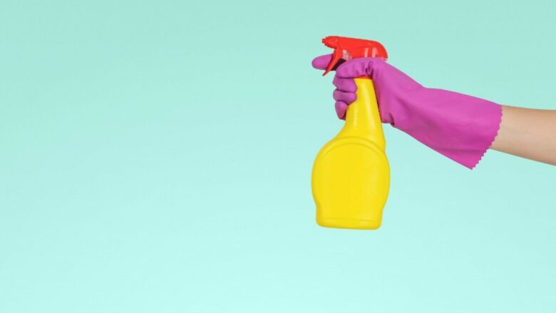 Detersivi fai da te: 4 ricette naturali per pulire casa in modo ecologico ed economico